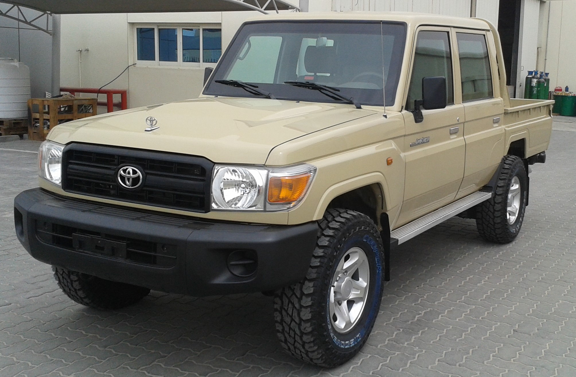 R (4) Image of Torqit VDJ79 Dual Cab 3.5