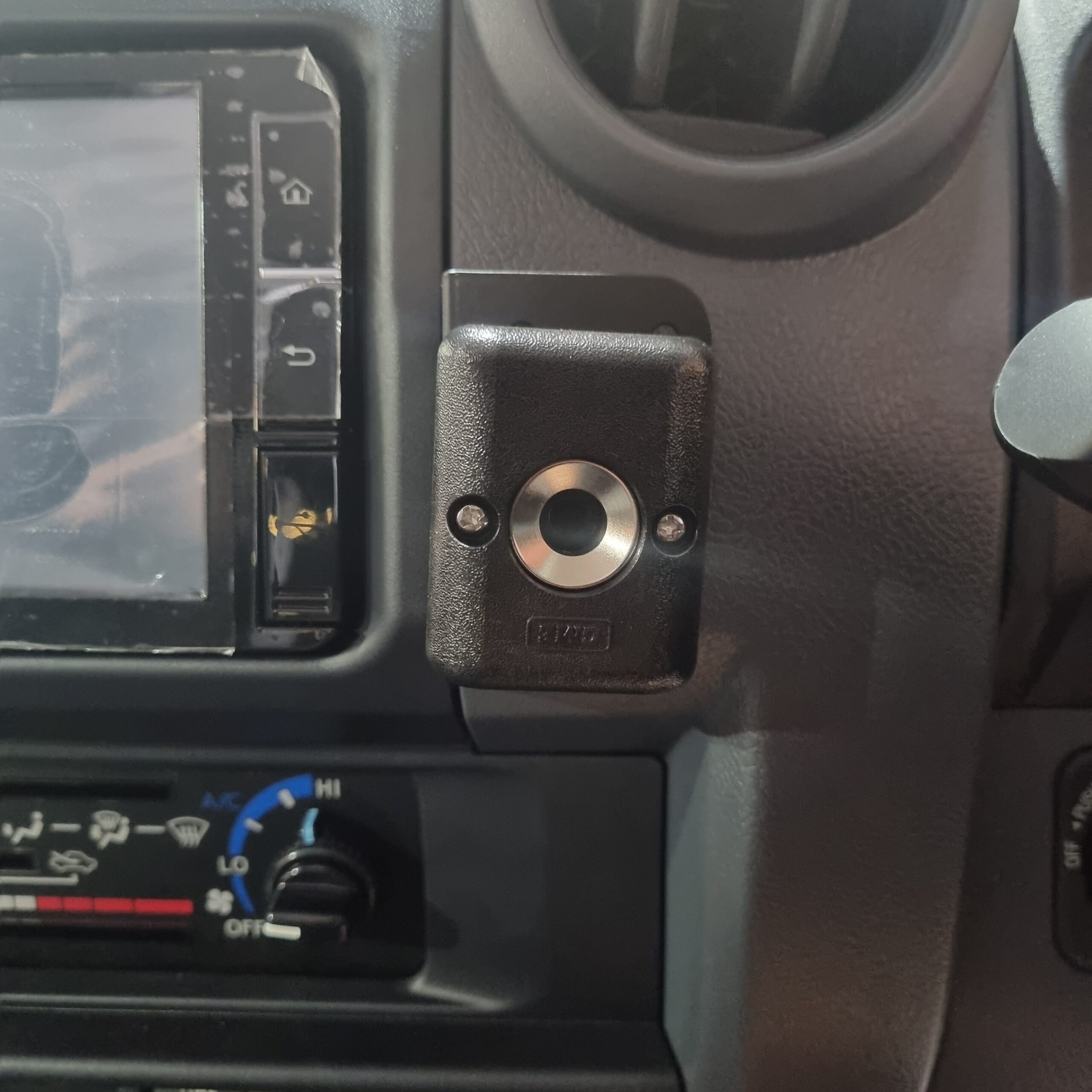 Image of 70 Series UHF/Phone Bracket | Free Shipping!